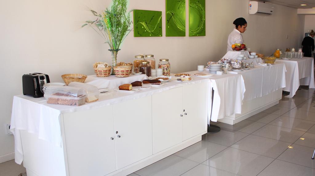 Hotel Neu 354 Neuquén Dış mekan fotoğraf