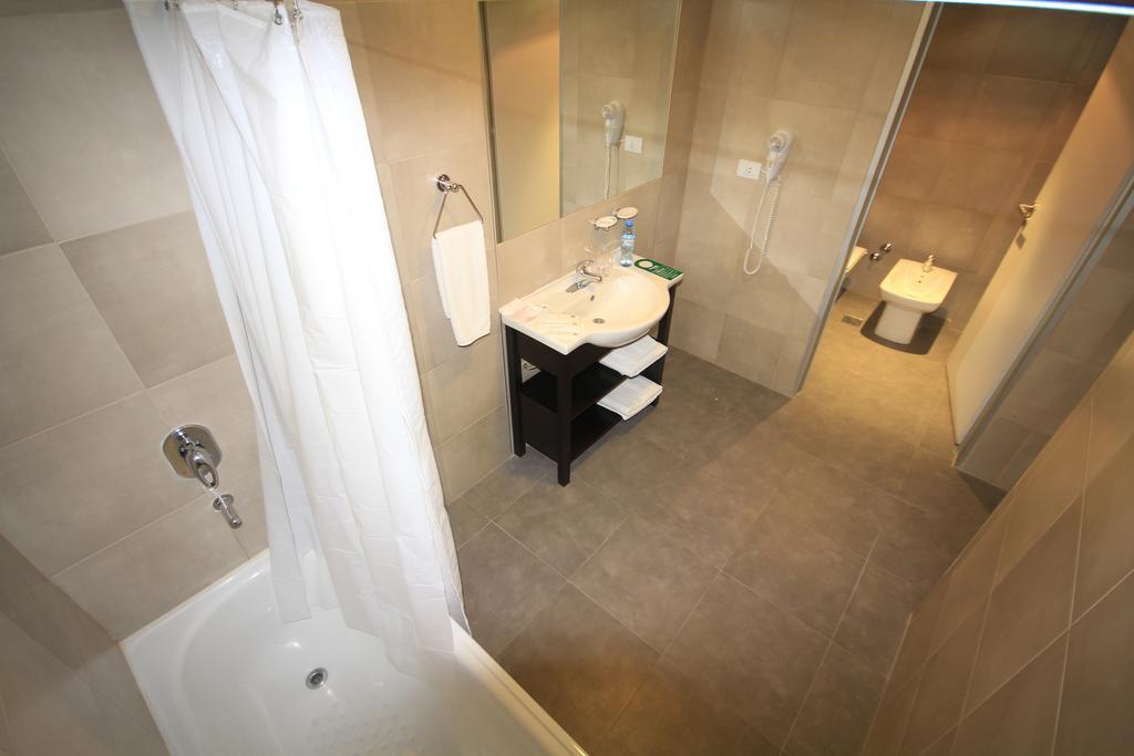 Hotel Neu 354 Neuquén Dış mekan fotoğraf
